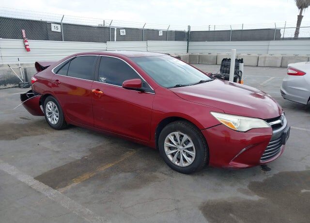 2016 TOYOTA Camry