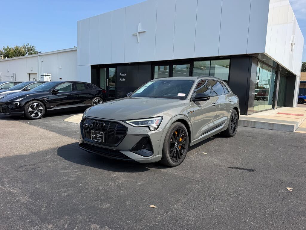 2022 Audi e-tron
