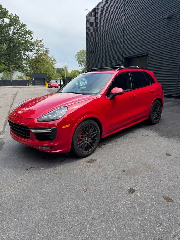 2016 PORSCHE Cayenne