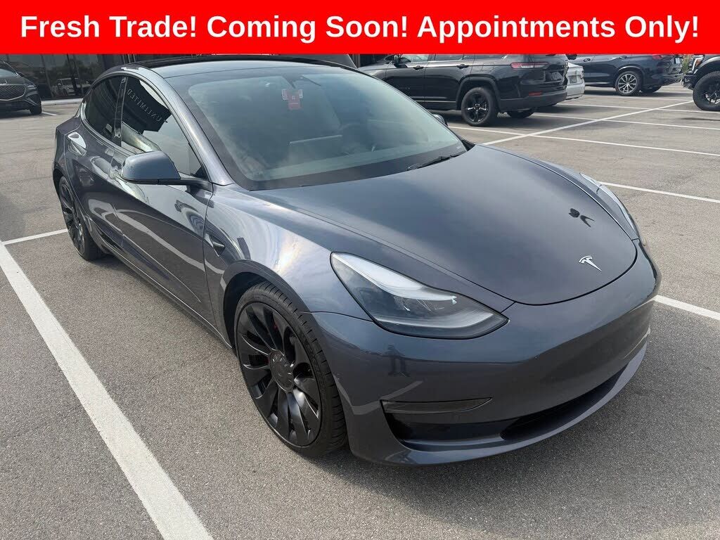 2022 TESLA Model 3