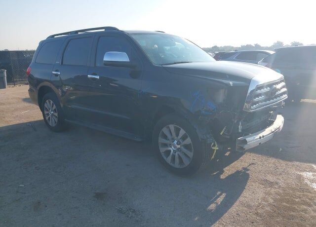 2013 TOYOTA Sequoia