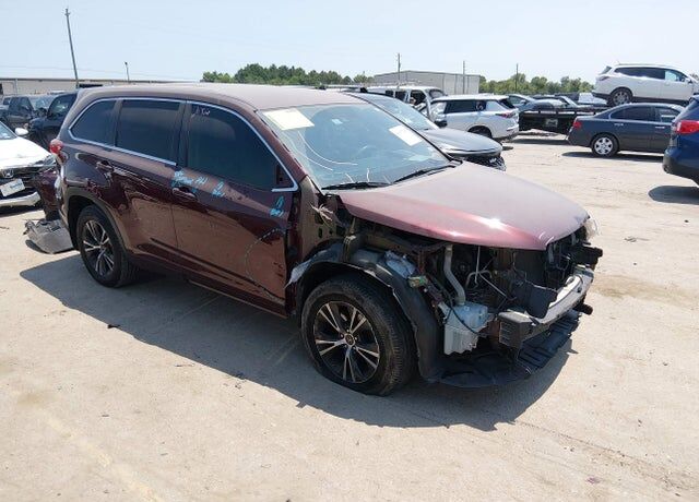 2017 TOYOTA Highlander
