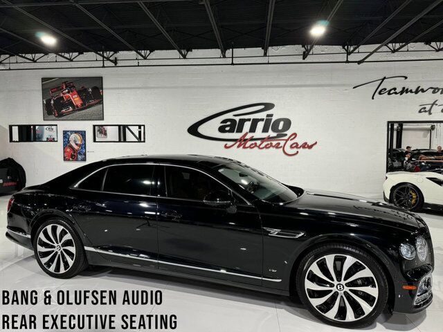 2022 BENTLEY Flying Spur