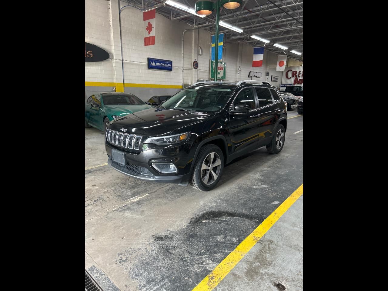 2021 JEEP Cherokee