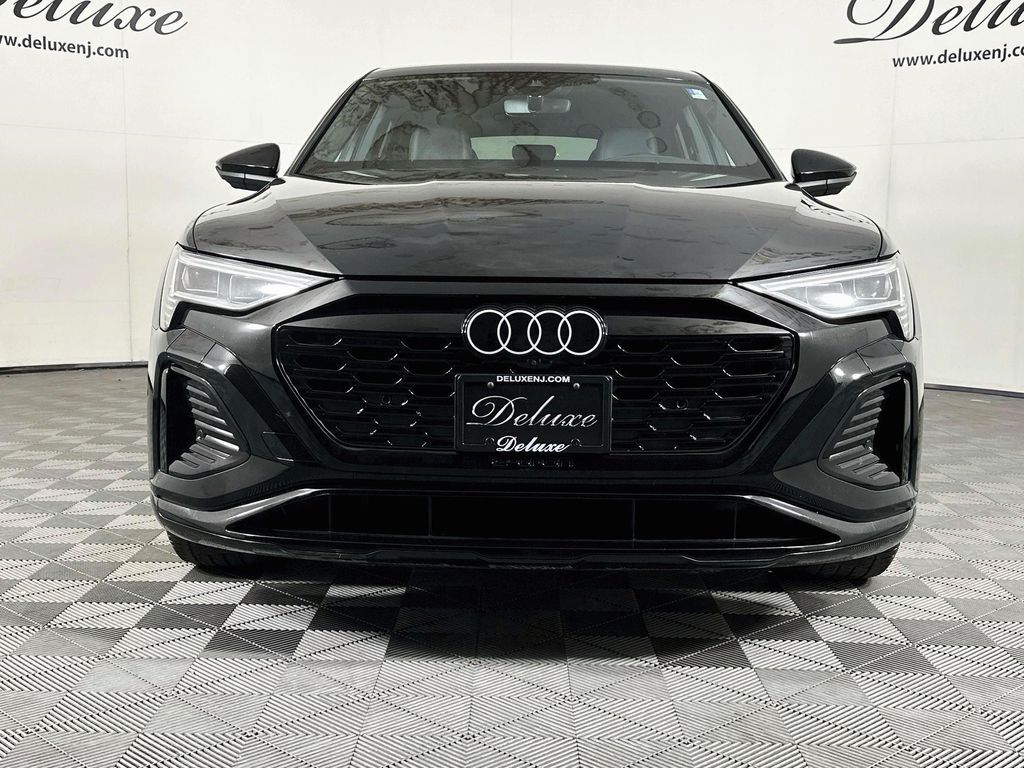 2024 Audi Q8