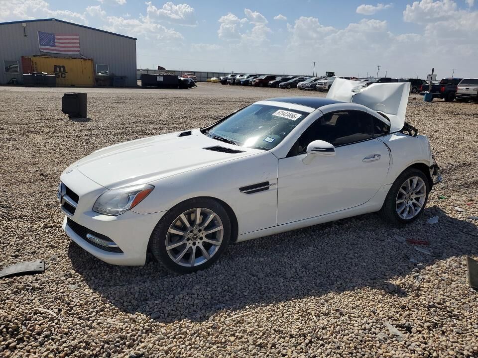 2016 MERCEDES-BENZ SLK-Class