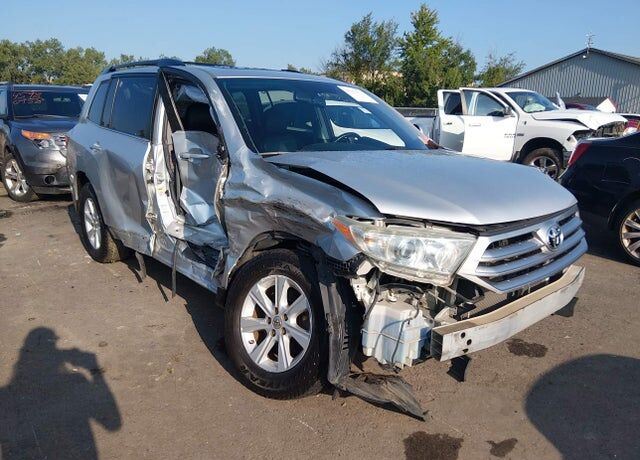 2012 TOYOTA Highlander