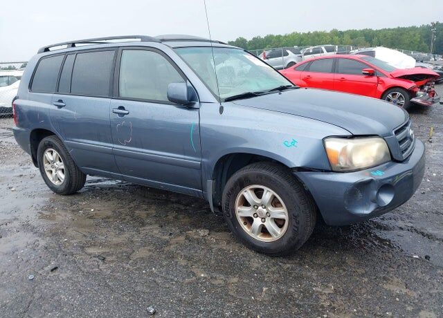 2004 TOYOTA Highlander