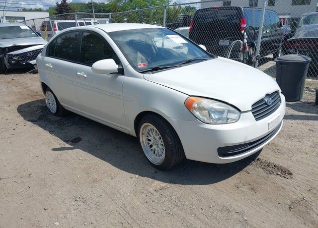2009 HYUNDAI Accent