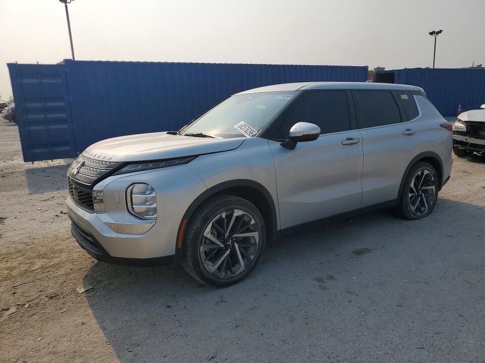 2022 MITSUBISHI Outlander