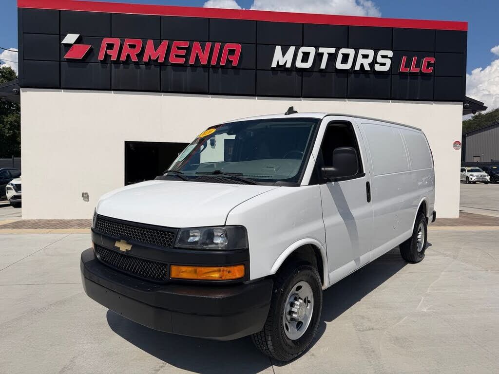 2020 CHEVROLET Express