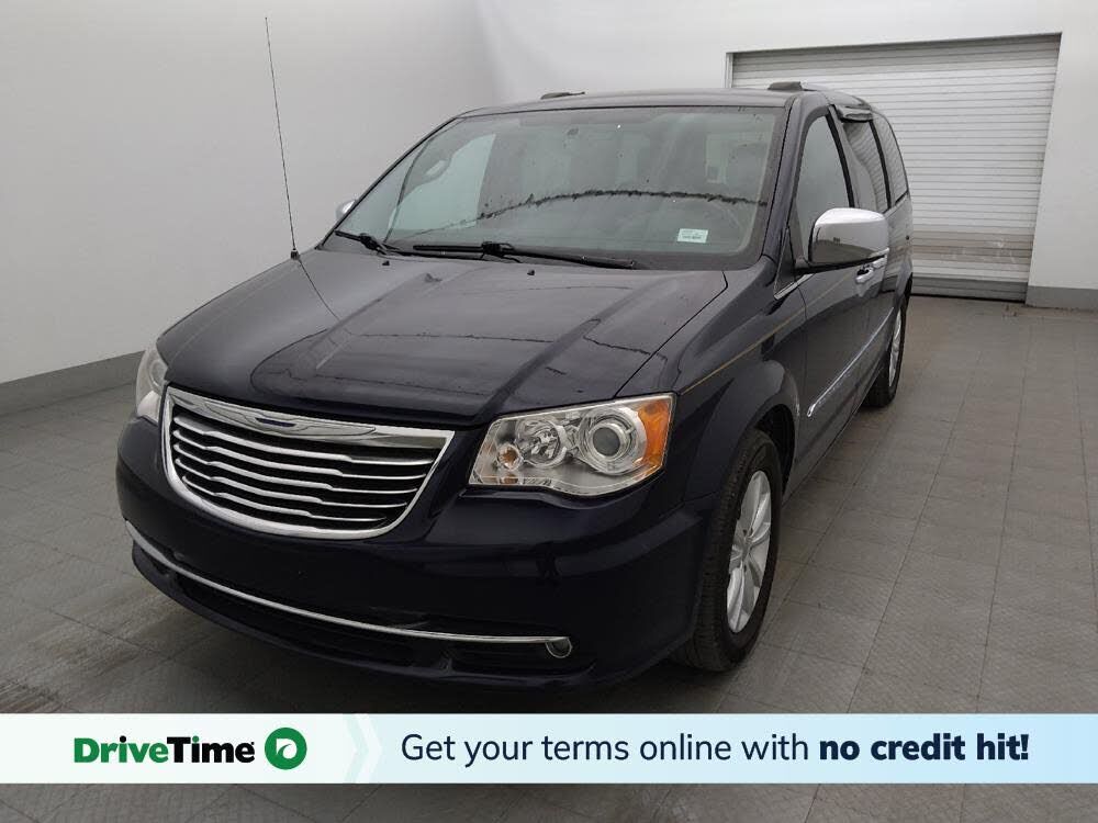 2015 CHRYSLER Town and Country