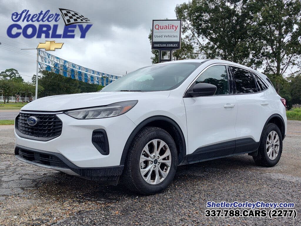 2024 FORD Escape