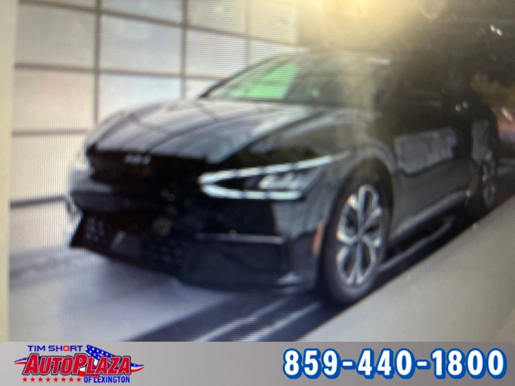 2023 KIA EV6