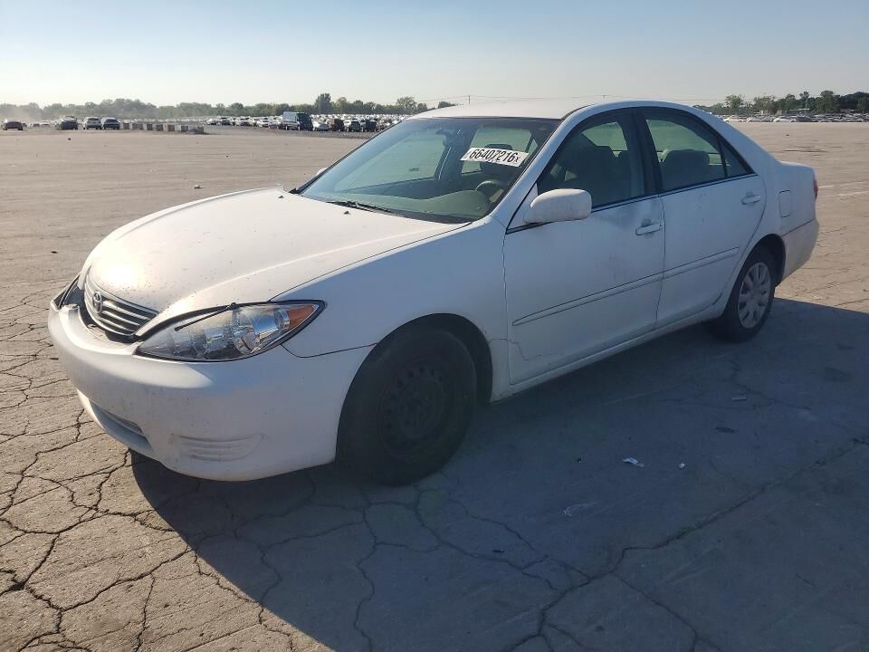 2005 TOYOTA Camry