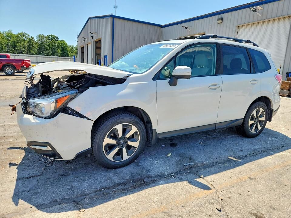 2018 SUBARU Forester