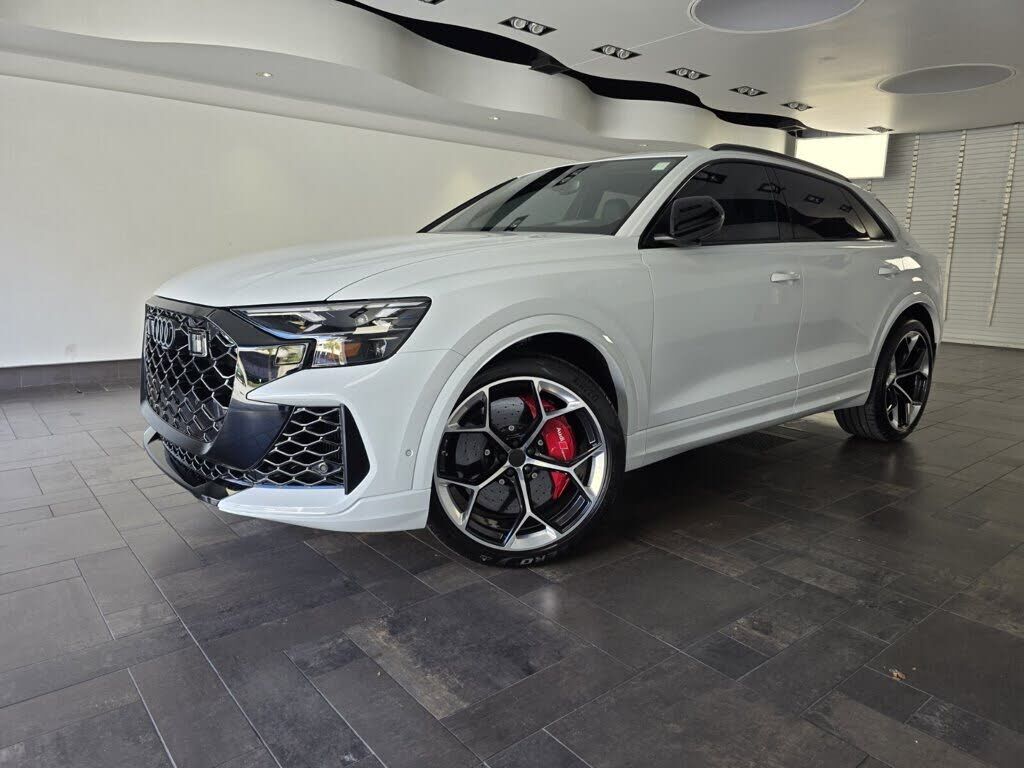 2026 AUDI RS Q8