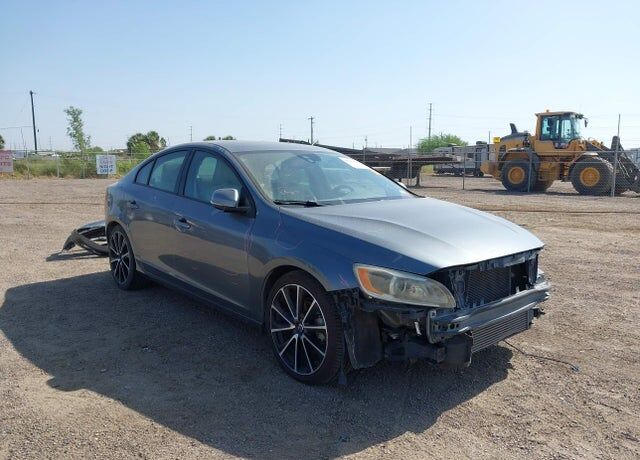 2018 VOLVO S60