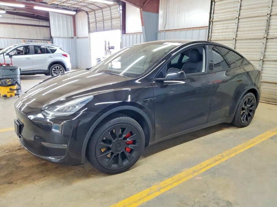 2021 TESLA Model Y