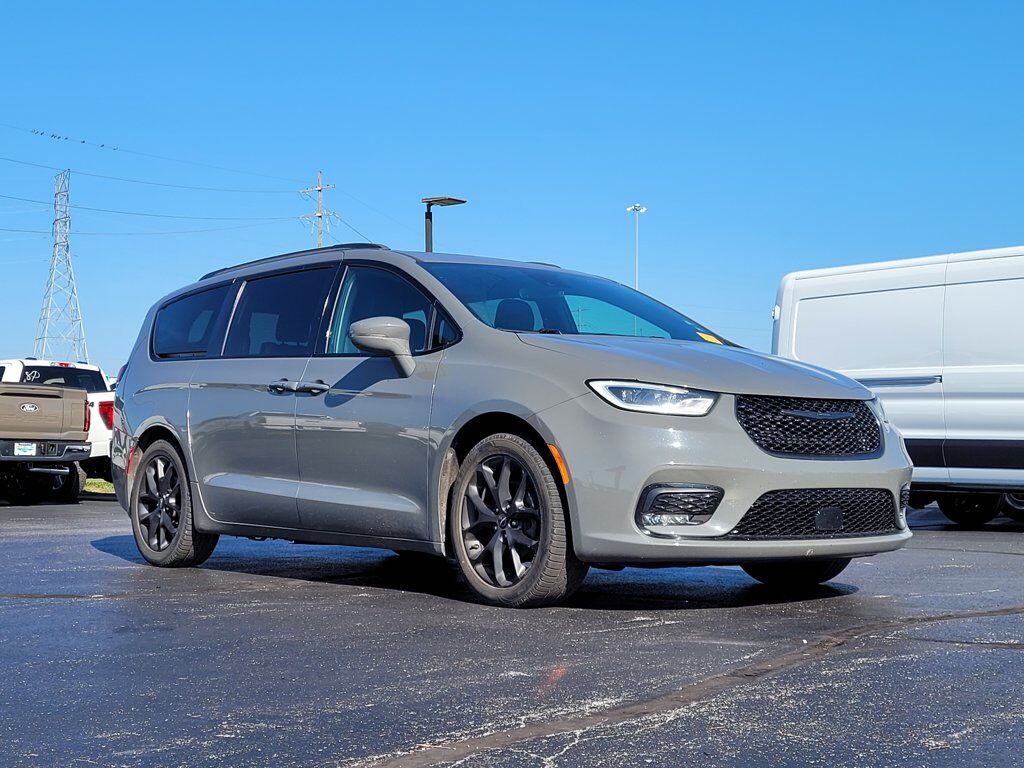 2021 CHRYSLER Pacifica