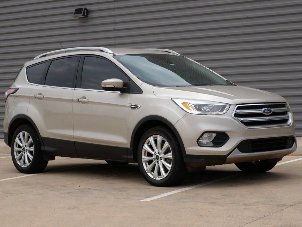 2017 FORD Escape