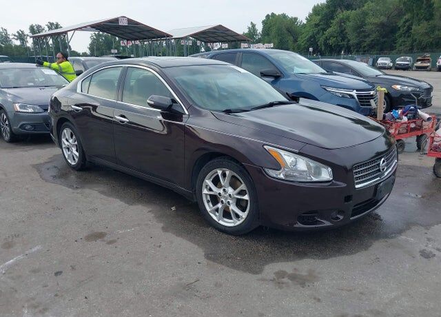 2013 NISSAN Maxima