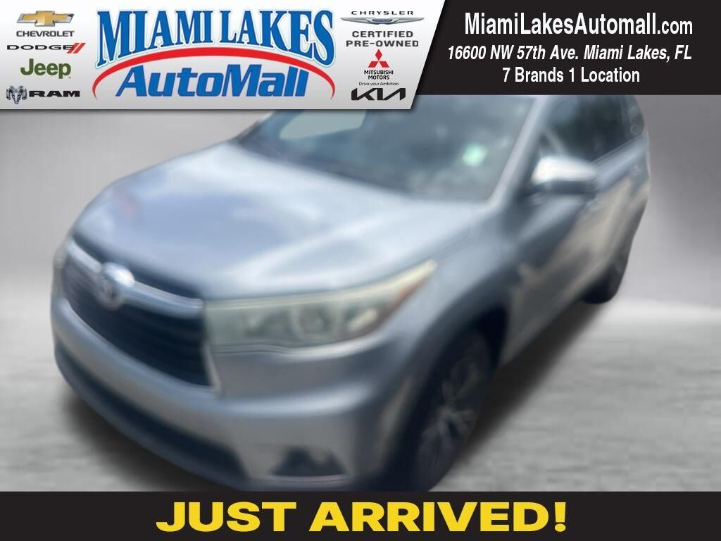 2016 TOYOTA Highlander
