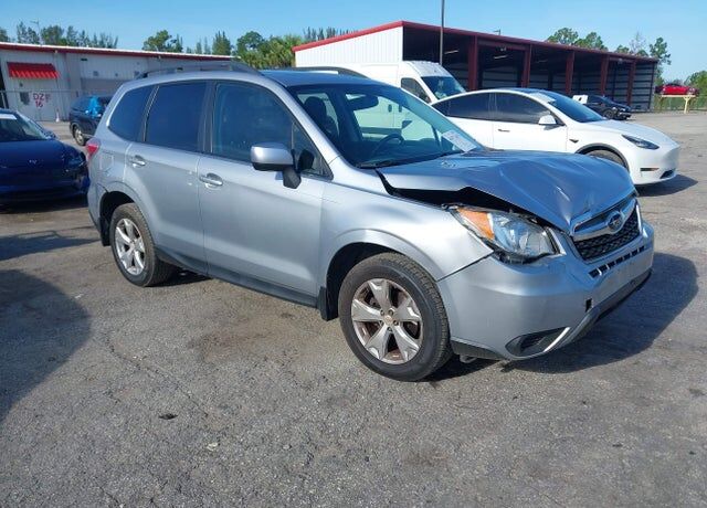 2014 SUBARU Forester