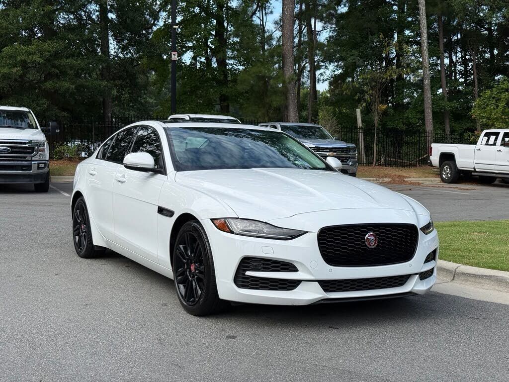 2020 JAGUAR XE