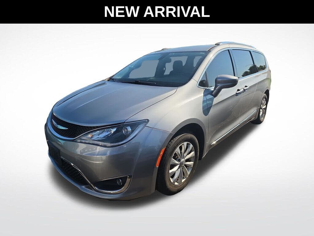 2019 CHRYSLER Pacifica