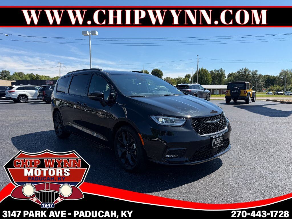 2023 CHRYSLER Pacifica