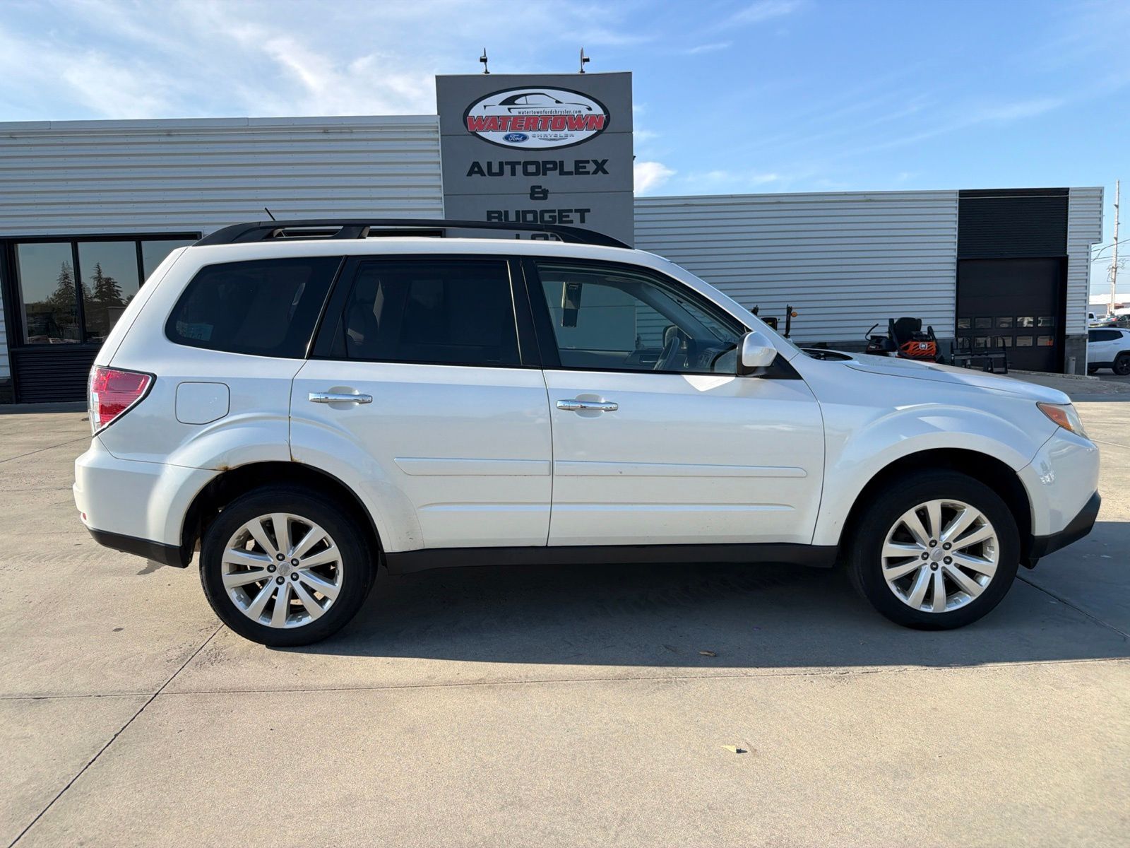2011 SUBARU Forester