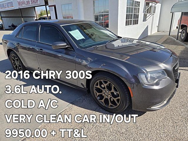 2016 CHRYSLER 300