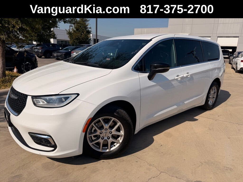 2025 CHRYSLER Pacifica