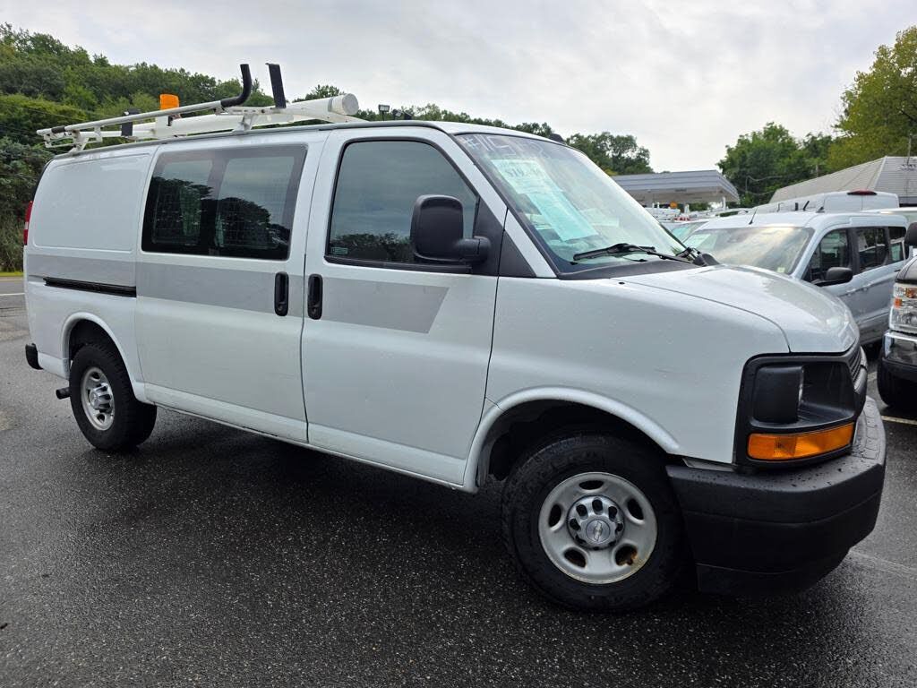 2017 CHEVROLET Express