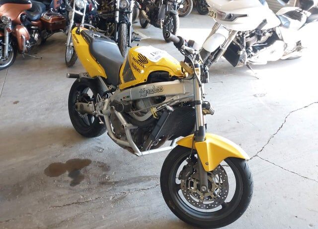2006 HONDA CB
