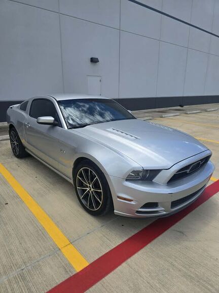 2014 FORD Mustang