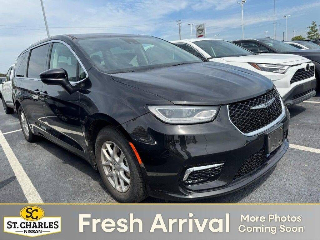 2023 CHRYSLER Pacifica