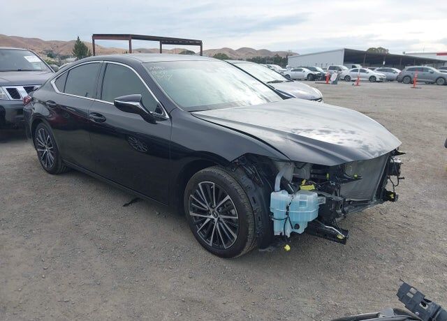 2024 LEXUS ES