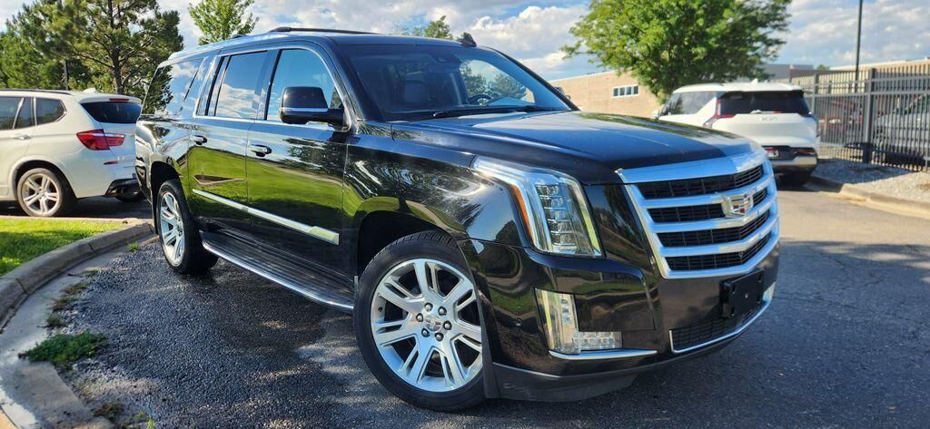 2018 CADILLAC Escalade ESV