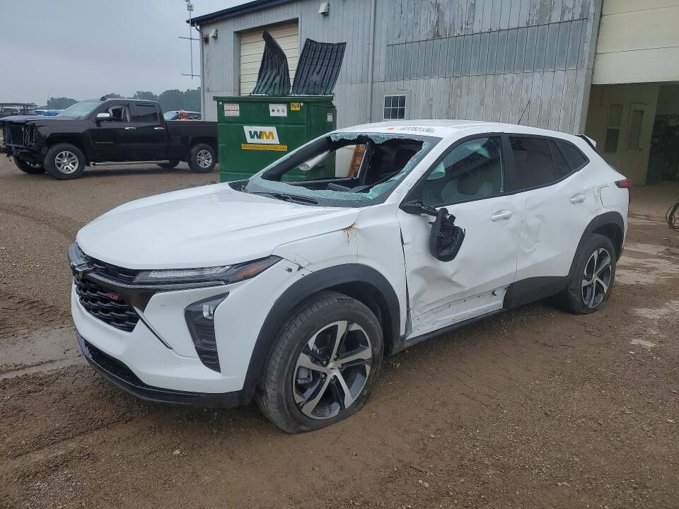2025 CHEVROLET Trax