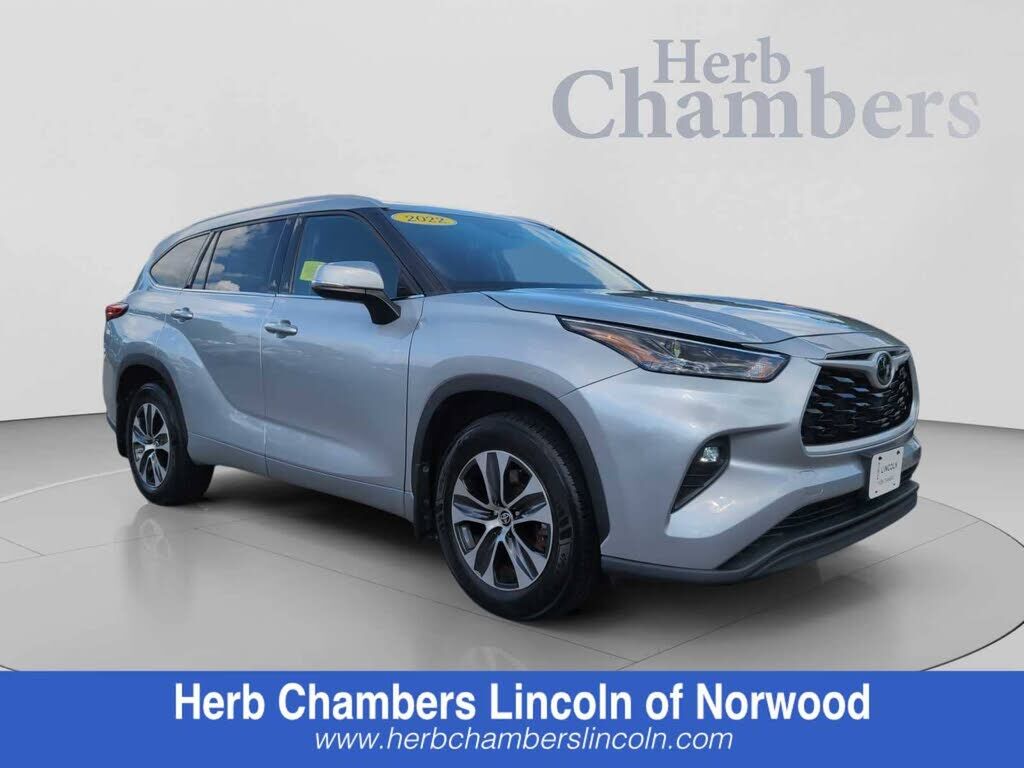 2022 TOYOTA Highlander