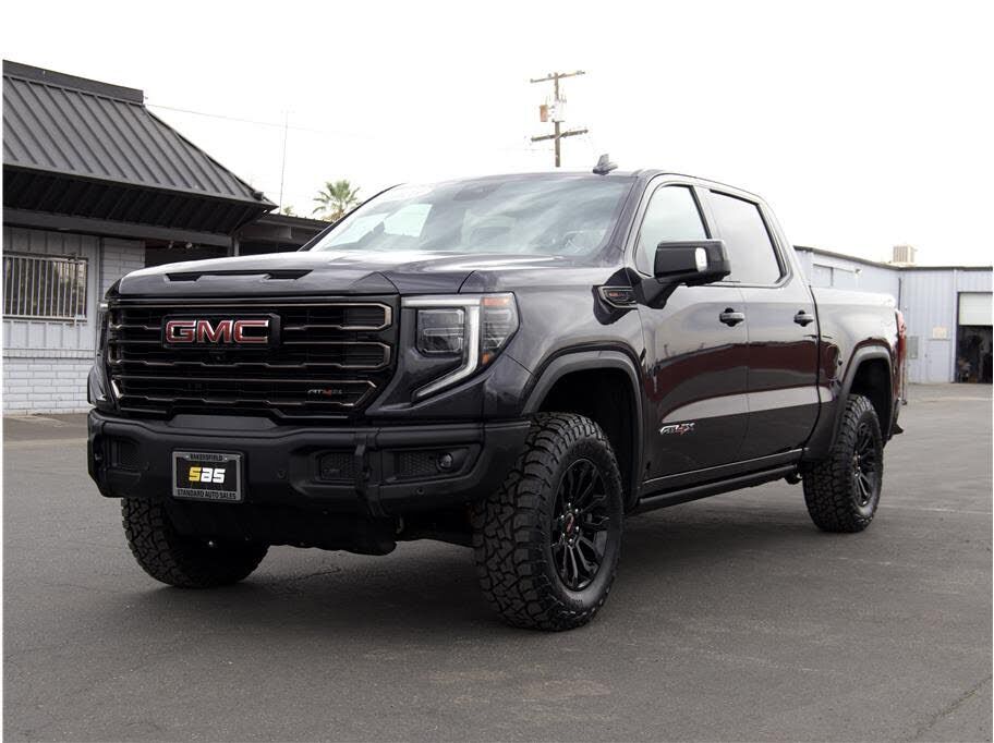 2023 GMC Sierra