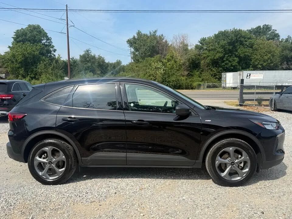 2025 FORD Escape