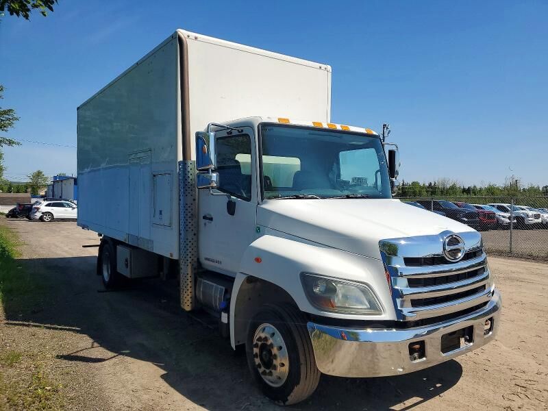 2016 HINO Conventional Type Truck