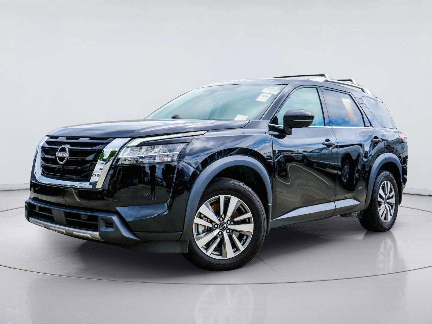2023 NISSAN Pathfinder