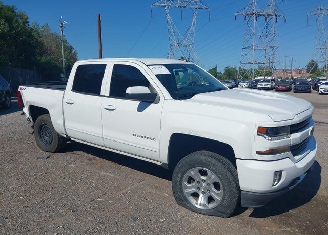 2018 CHEVROLET Silverado