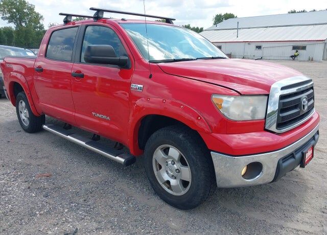 2011 TOYOTA Tundra