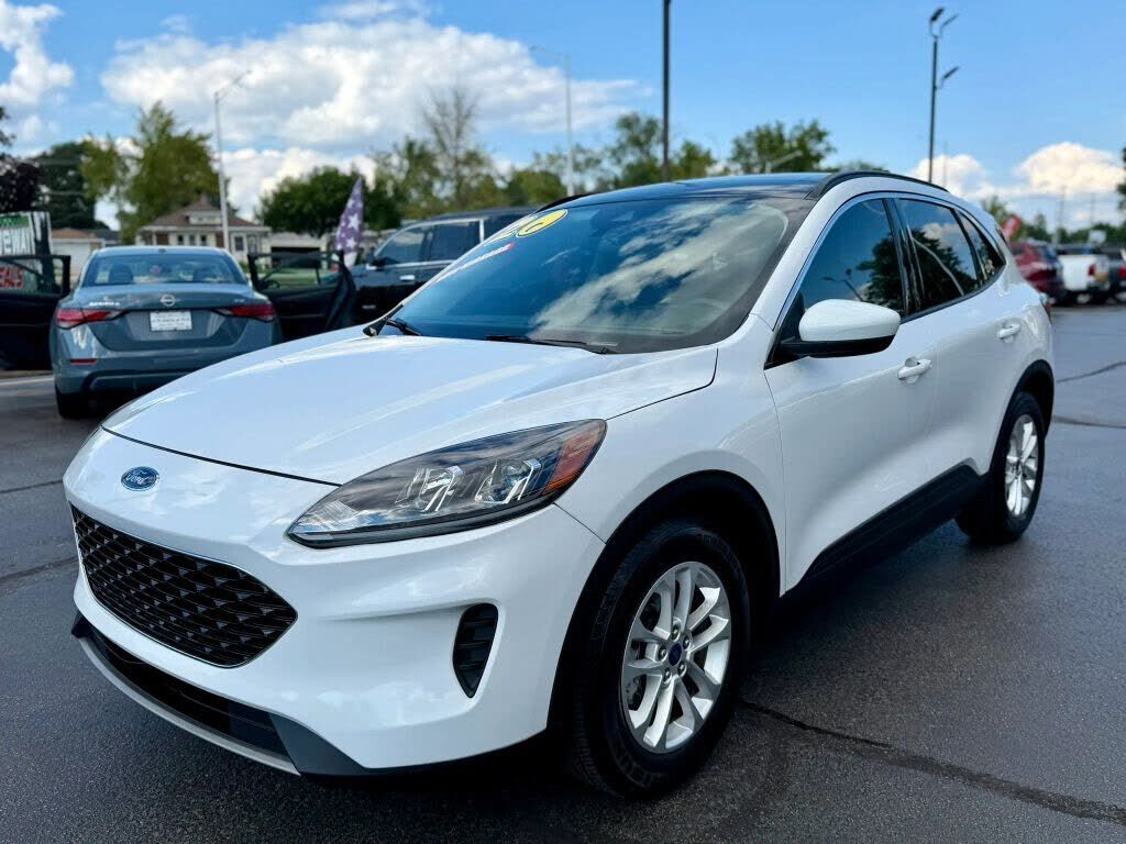 2020 FORD Escape