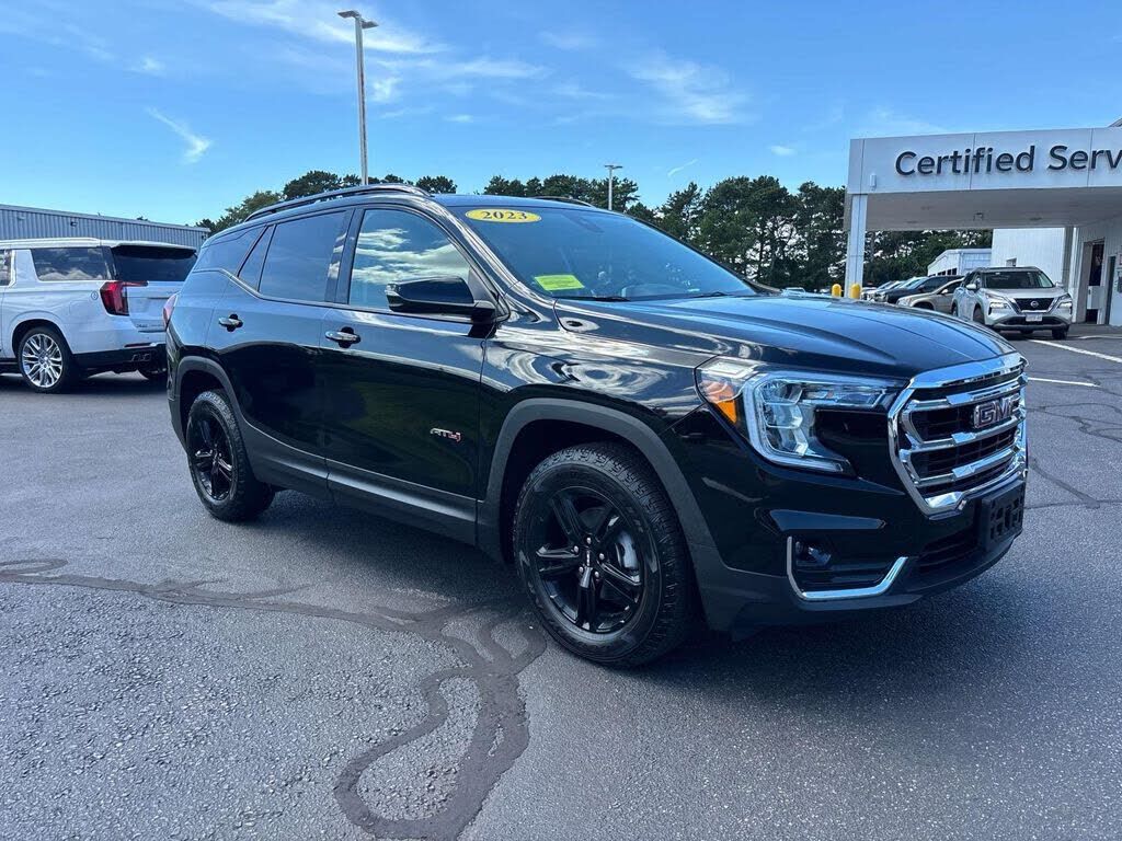 2023 GMC Terrain